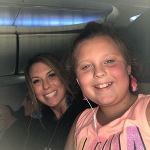 Meet your Posher, Addison